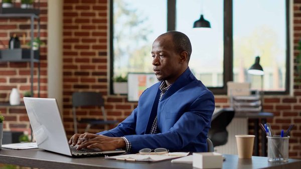 SAAS : étapes clés pour mettre en place une stratégie éditoriale